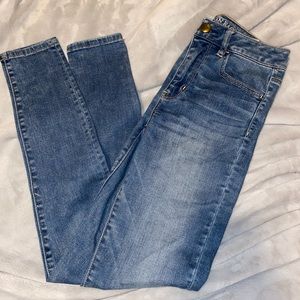 3 pairs of size 2 american eagle jeans